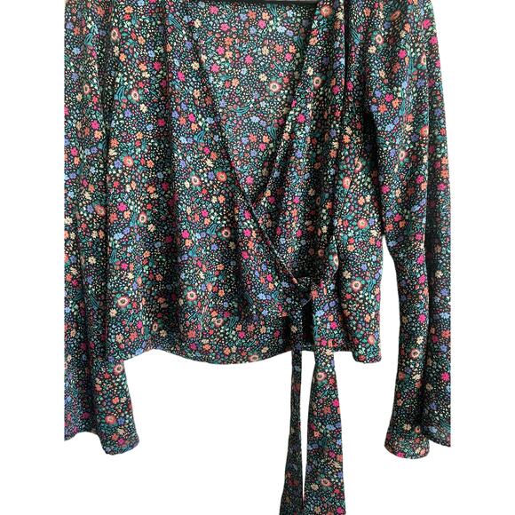 Chloe & Katie Women Crop Top XS Floral Print Wrap Y2K Retro Boho Hippie Festival - Picture 4 of 9